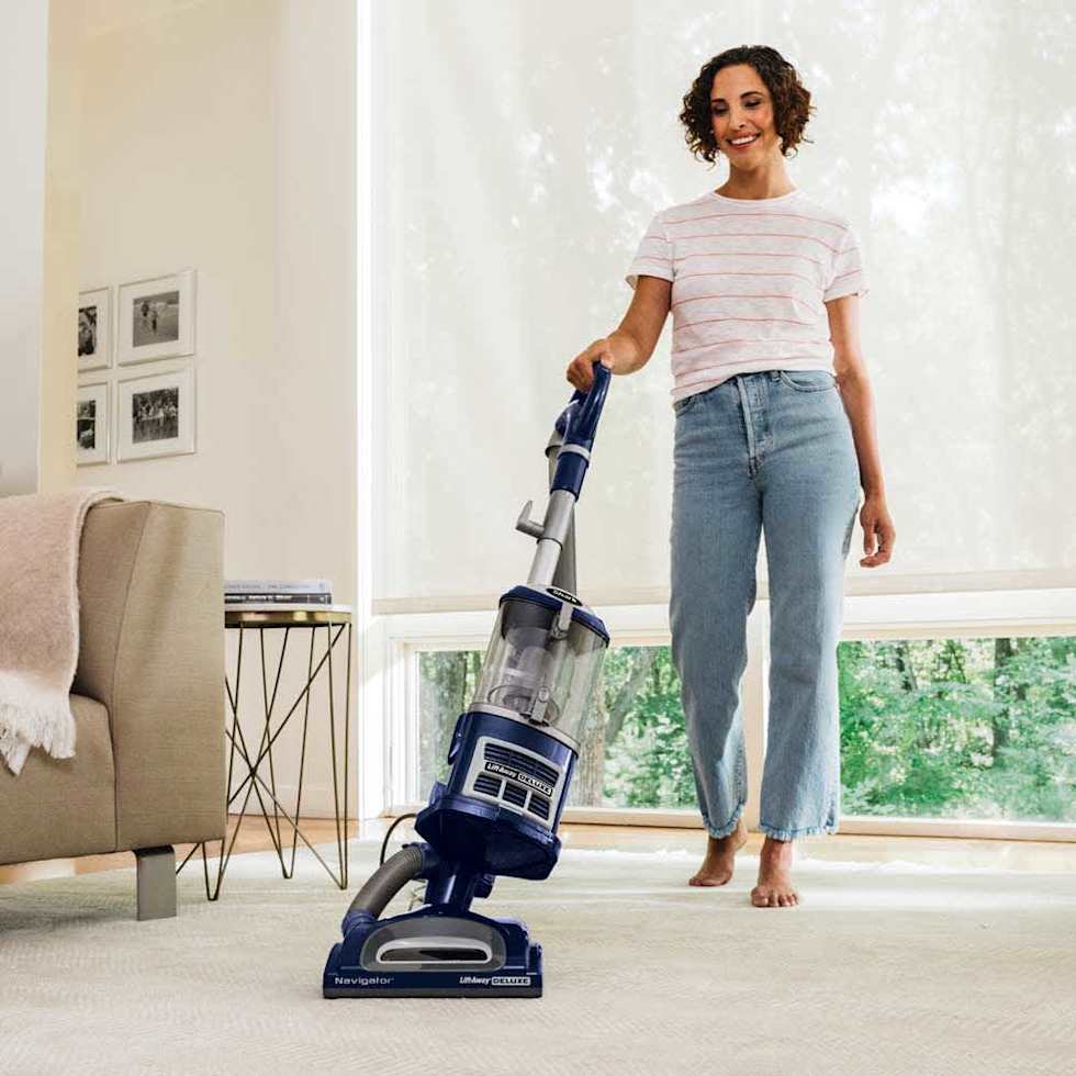 Shark Navigator® Deluxe Upright Vacuum - Image 2